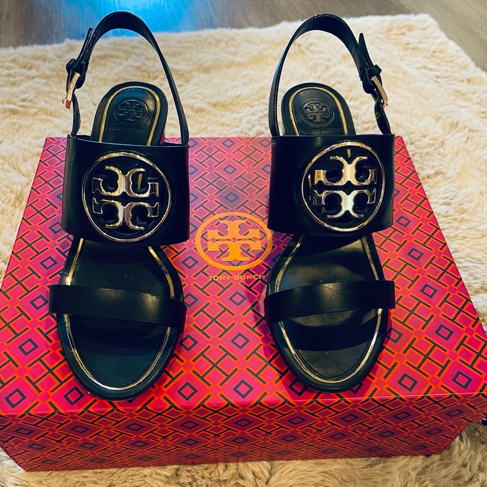 Tori Burch Perfect Black/Gold Vegan Leather Sandals